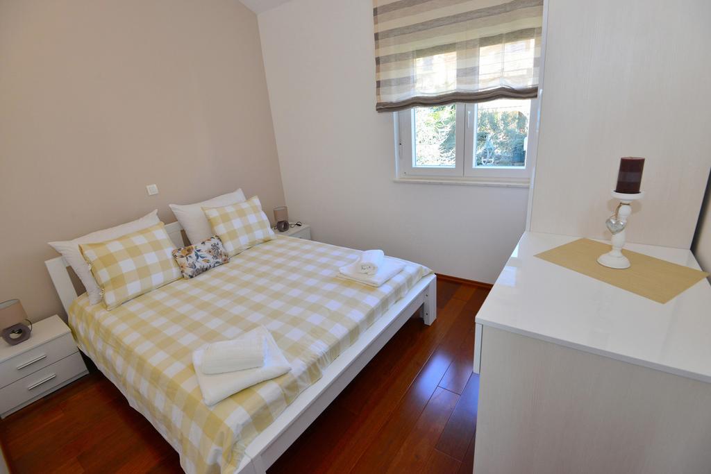 Apartments Villa Coratina Trogir Exterior foto